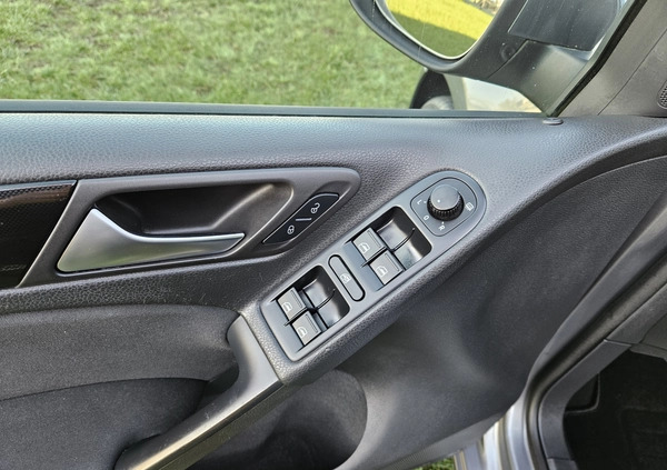 Volkswagen Golf cena 19900 przebieg: 208791, rok produkcji 2009 z Nowy Tomyśl małe 436
